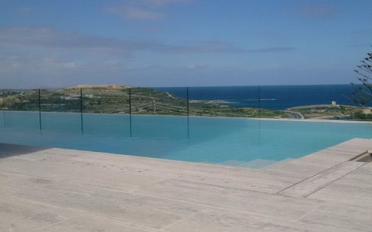 Villa mitoyenne à Madliena