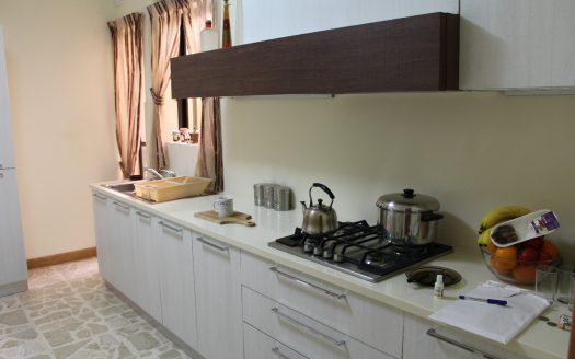 Maisonette sur un niveau à L-Iklin