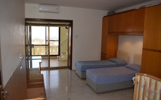 Villa mitoyenne à Madliena