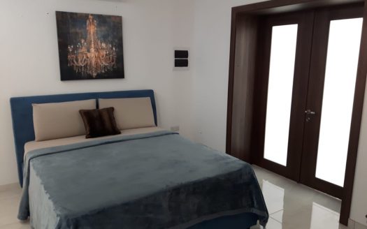 Maisonette sur un niveau à Bidnija