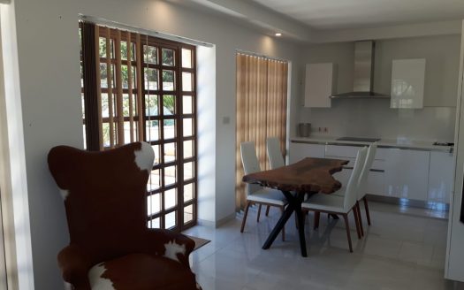 Maisonette sur un niveau à Bidnija