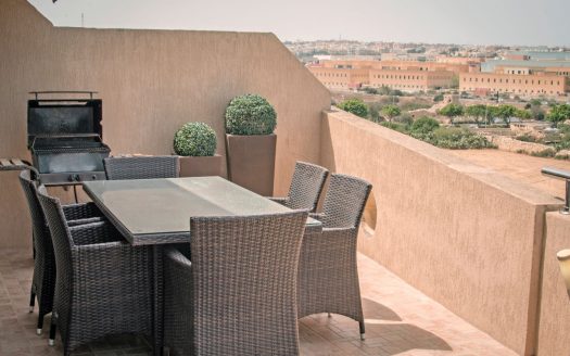Appartement avec terrasse à Swatar