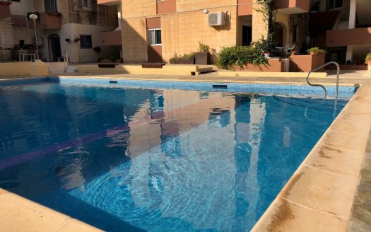 Maisonette sur un niveau à Qawra