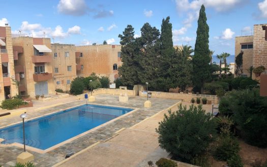 Maisonette sur un niveau à Qawra