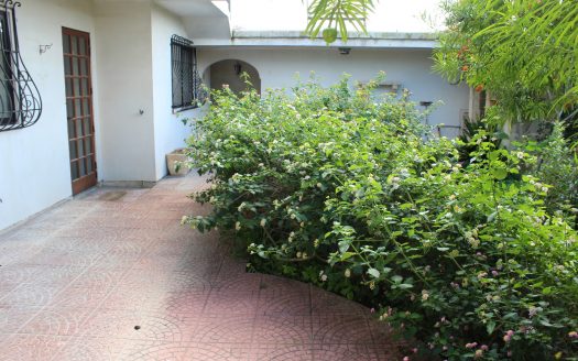 Maison de plain pied à L-Iklin