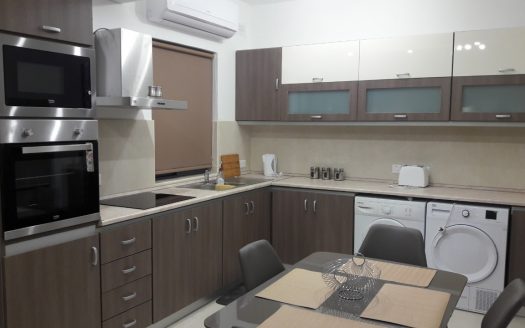 Maisonette sur un niveau à Lija