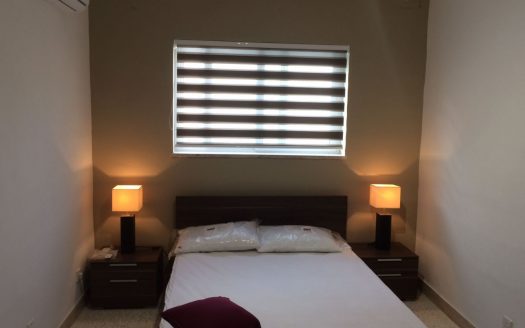 Maisonette sur un niveau à L-Iklin