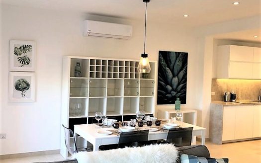 Maisonette en duplex à Madliena